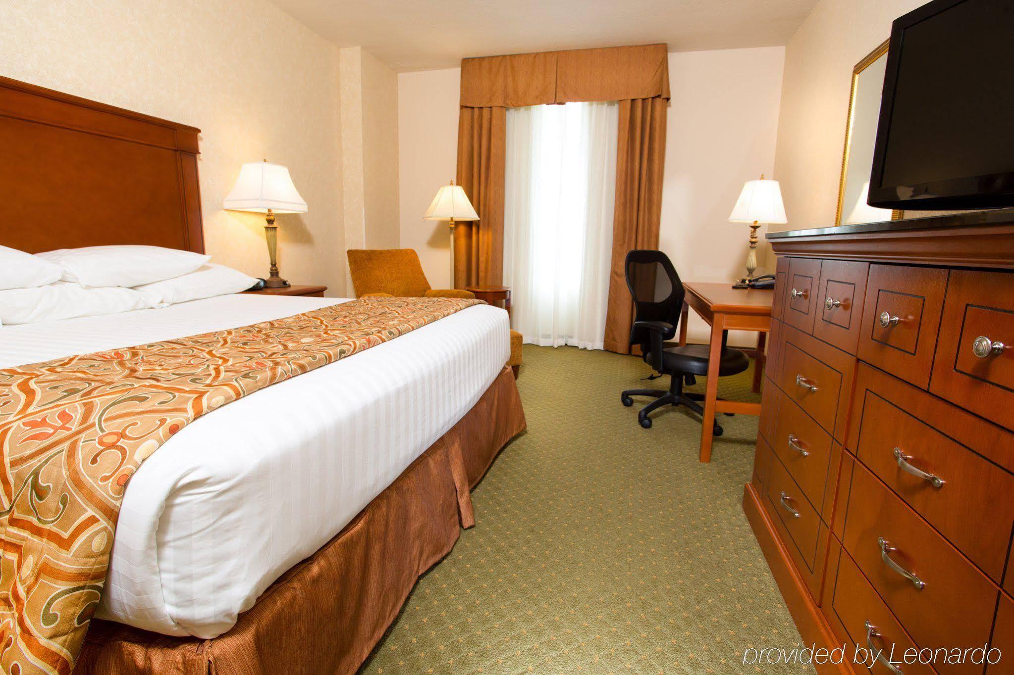 Drury Inn & Suites Independence Kansas City Blue Springs Exteriör bild
